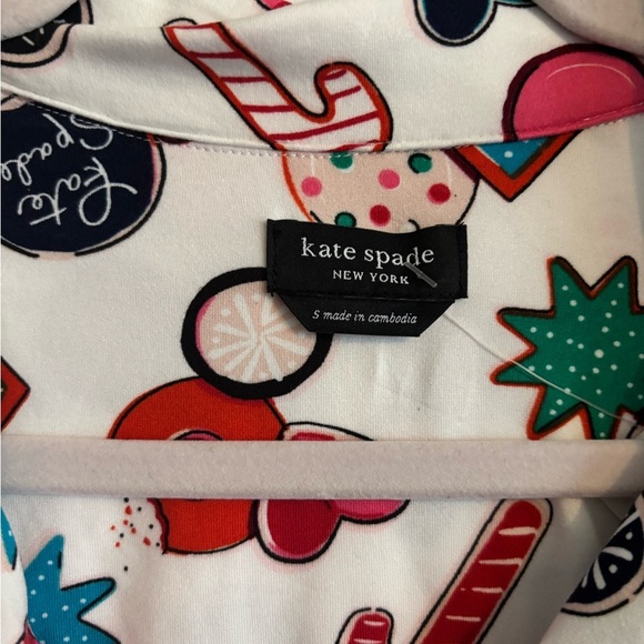 NWT women’s Kate Spade 2-piece Christmas holiday soft button up pajamas small - Picture 3 of 9